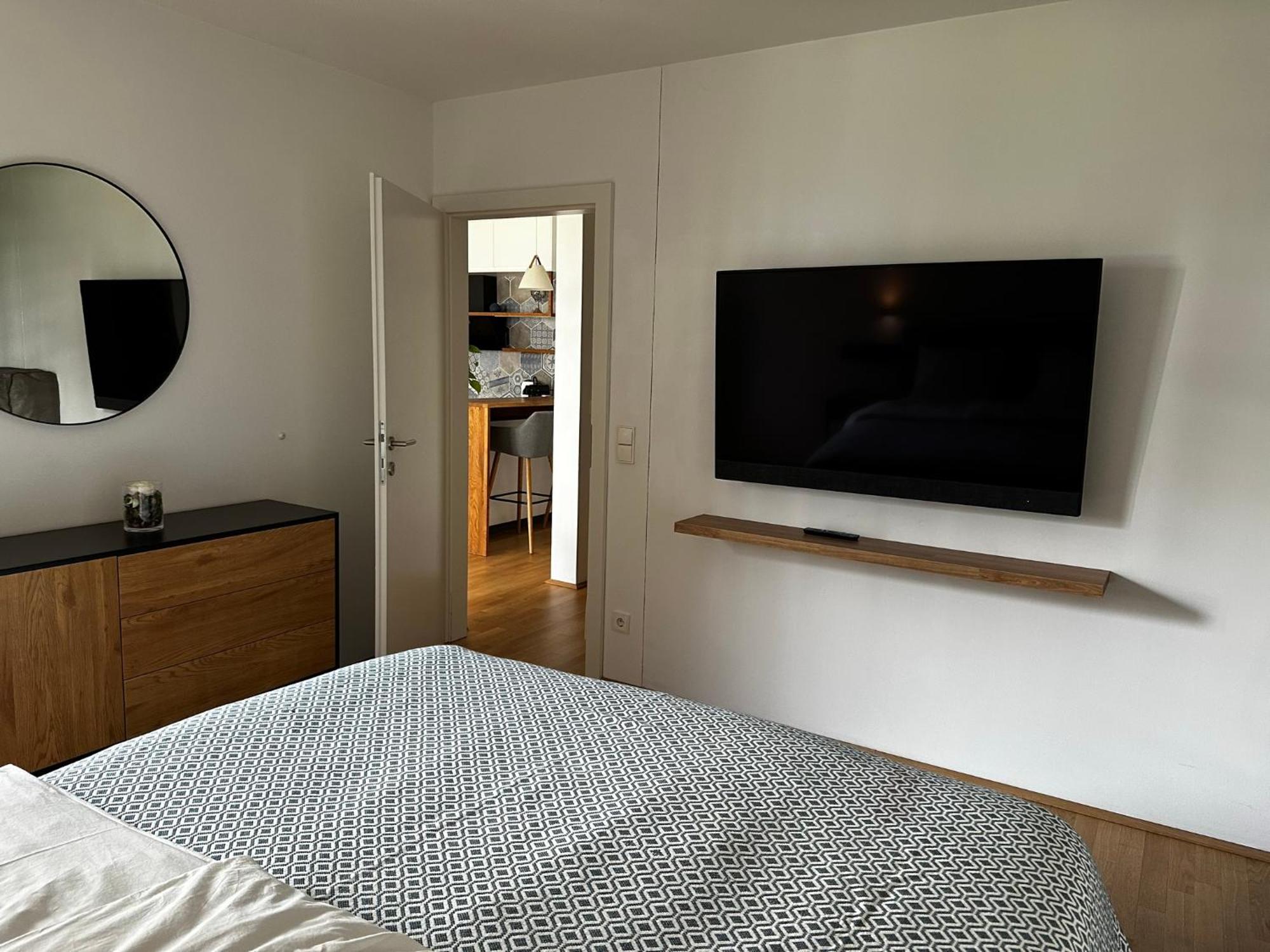Appartement 2-zimmer In Oberlaa Mit Privatem Tiefgaragen Platz *